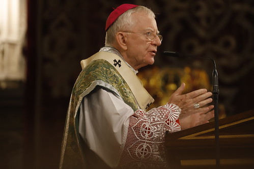 „To naprawdę jest zły człowiek”. Głośna książka o Jędraszewskim