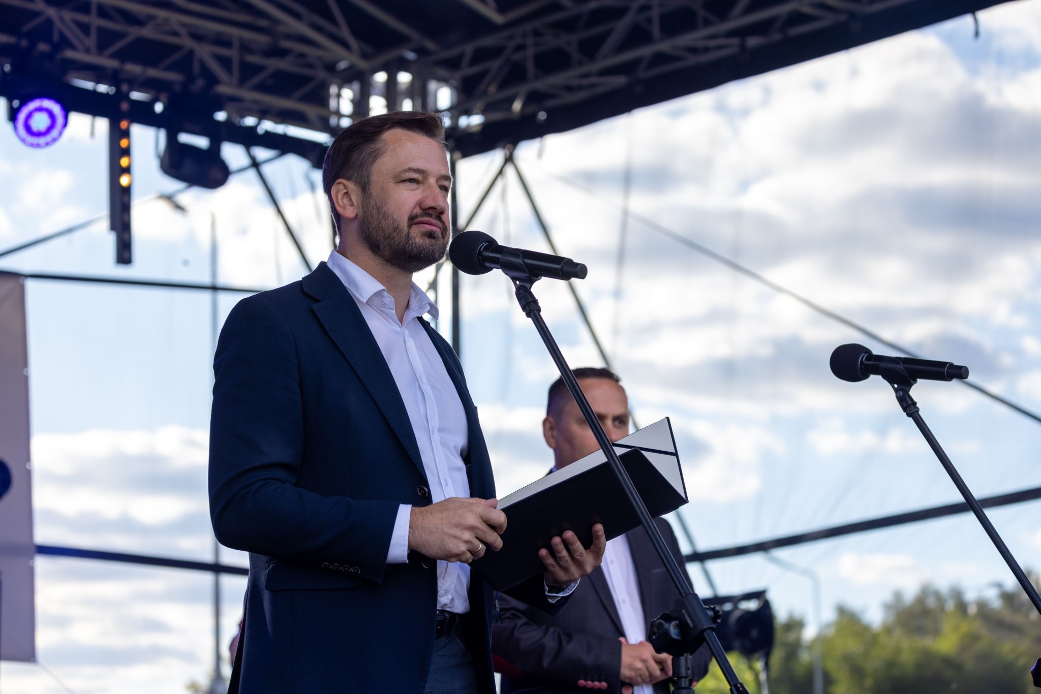 Po trupach do celu. Echa wielkiej afery. Grozili prezydentowi śmiercią