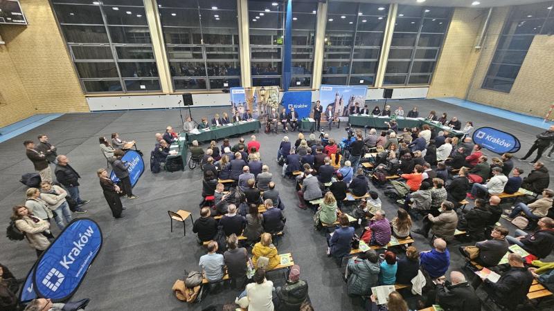 Miał być pojedynek, wyszła terapia grupowa. Kulisy Ławeczki dialogu