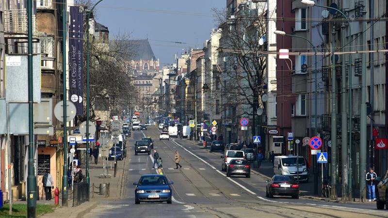 Denis z Gdańska i Dżesika z Suwałk zdecydują, jak masz stać w korku w Krakowie!