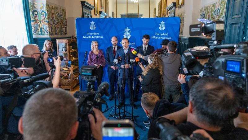 Oszczędny jak Gibała. Czy prezydent będzie zarabiał 3300 na rękę?!