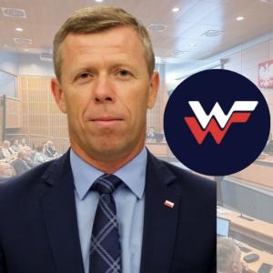 Odszedł nagle i niespodziewanie. Teraz buduje nową siłę polityczną