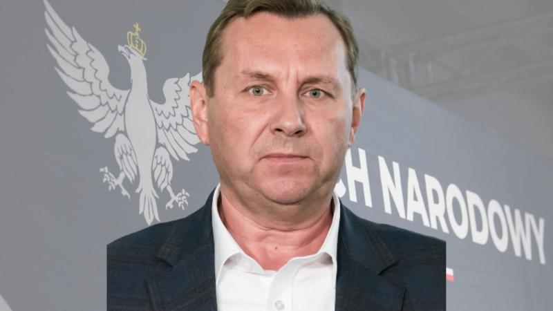 Poseł Komarewicz szuka kolejnej drogi. Najbliżej mu do...