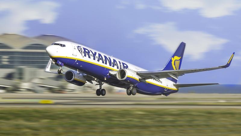 Latacie z Krakowa? Ryanair podnosi premie za nadbagaż, a lotnisko robi rewolucję!