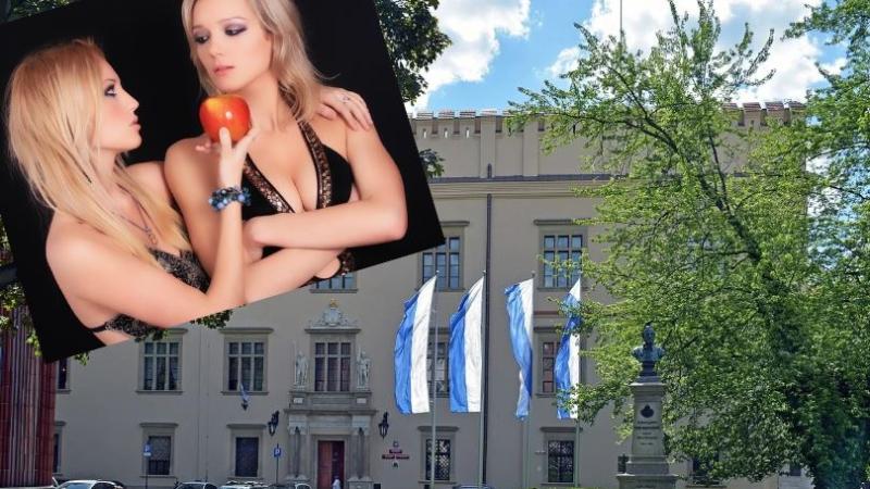 Długonogie blondynki z wielkim biustem będą dostarczać urzędowe pisma