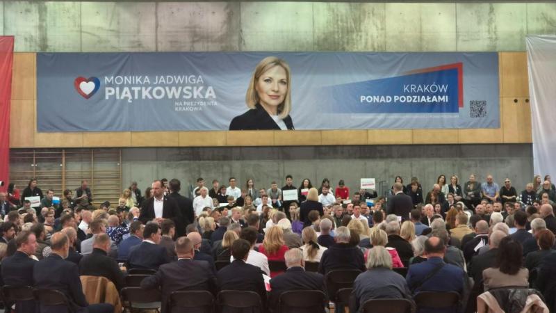 Tusk w Krakowie o Piątkowskiej: „Zrobię wszystko, żeby jej pomóc” 
