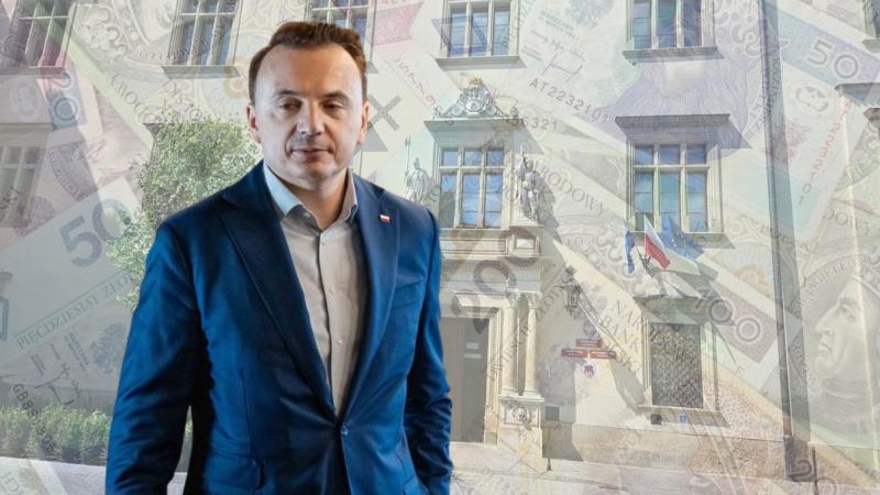 Najdroższy fotel w Polsce ma nowego właściciela! Gibała wreszcie kupił sobie Kraków