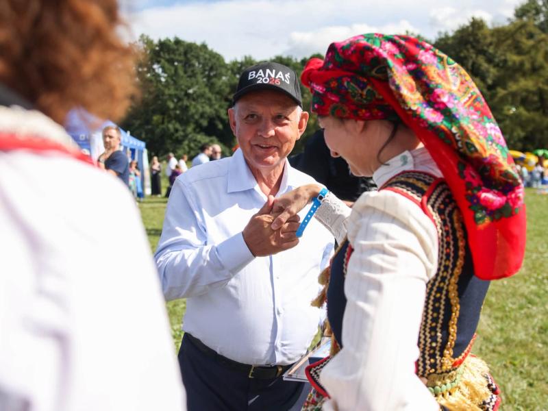 Przepalili gigantyczną fortunę i NIE STARTUJĄ! Byliśmy w sztabie Banasia, a tam...